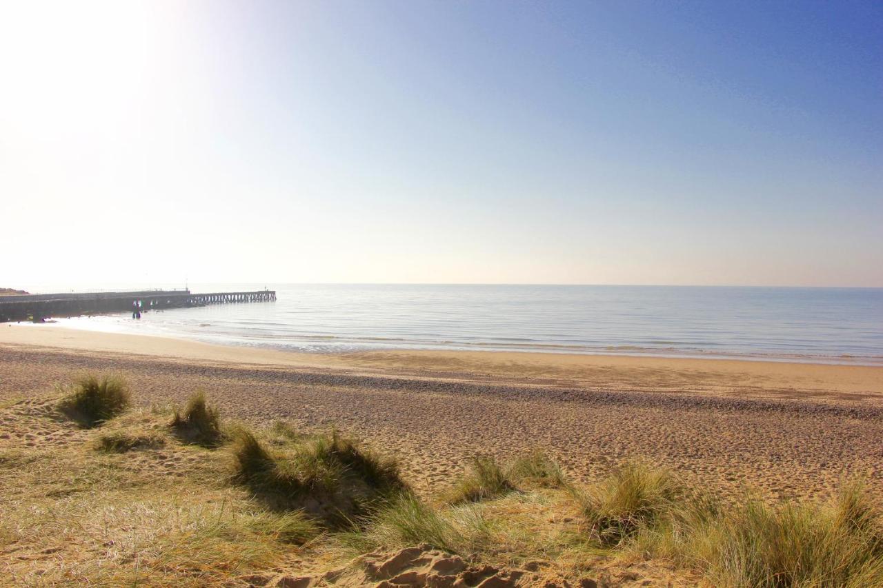 Romantic Flint Cottage On The Suffolk Coast Саксмундхэм Экстерьер фото