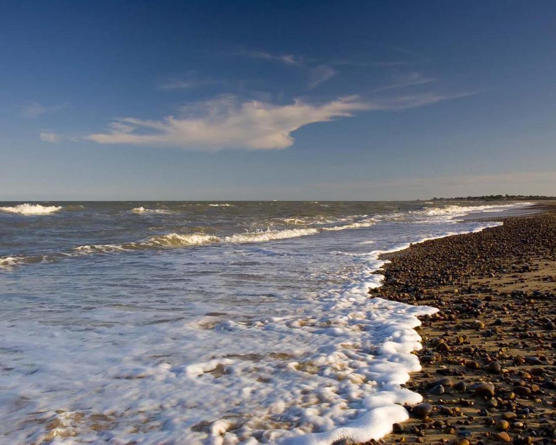 Romantic Flint Cottage On The Suffolk Coast Саксмундхэм Экстерьер фото